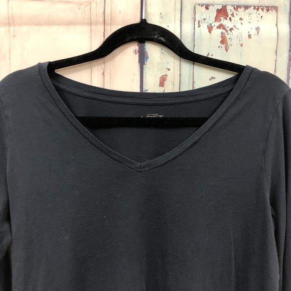 LOFT Basic Black Top - Picture 3 of 7